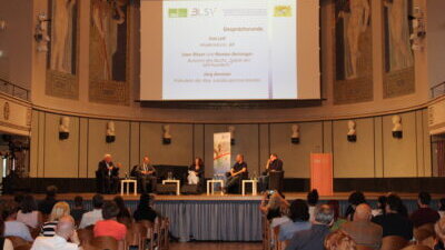 Gäste der Podiumsdiskussion „Reden über…: Kunstpause?“